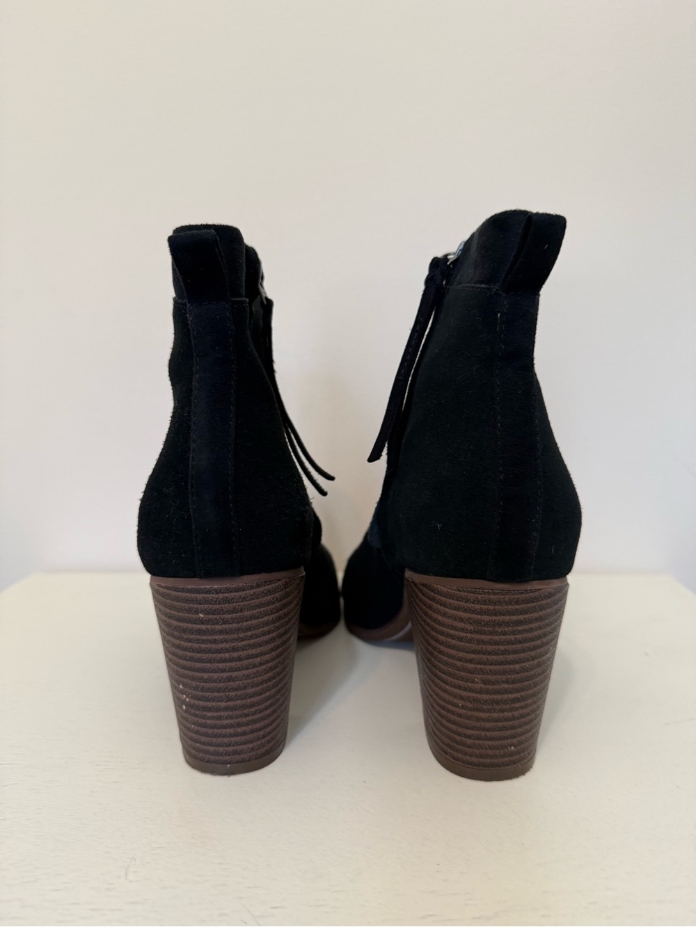 Toms Lunata Black Suede Booties Women’s 10 Wood Heel 3in - Picture 4 of 14